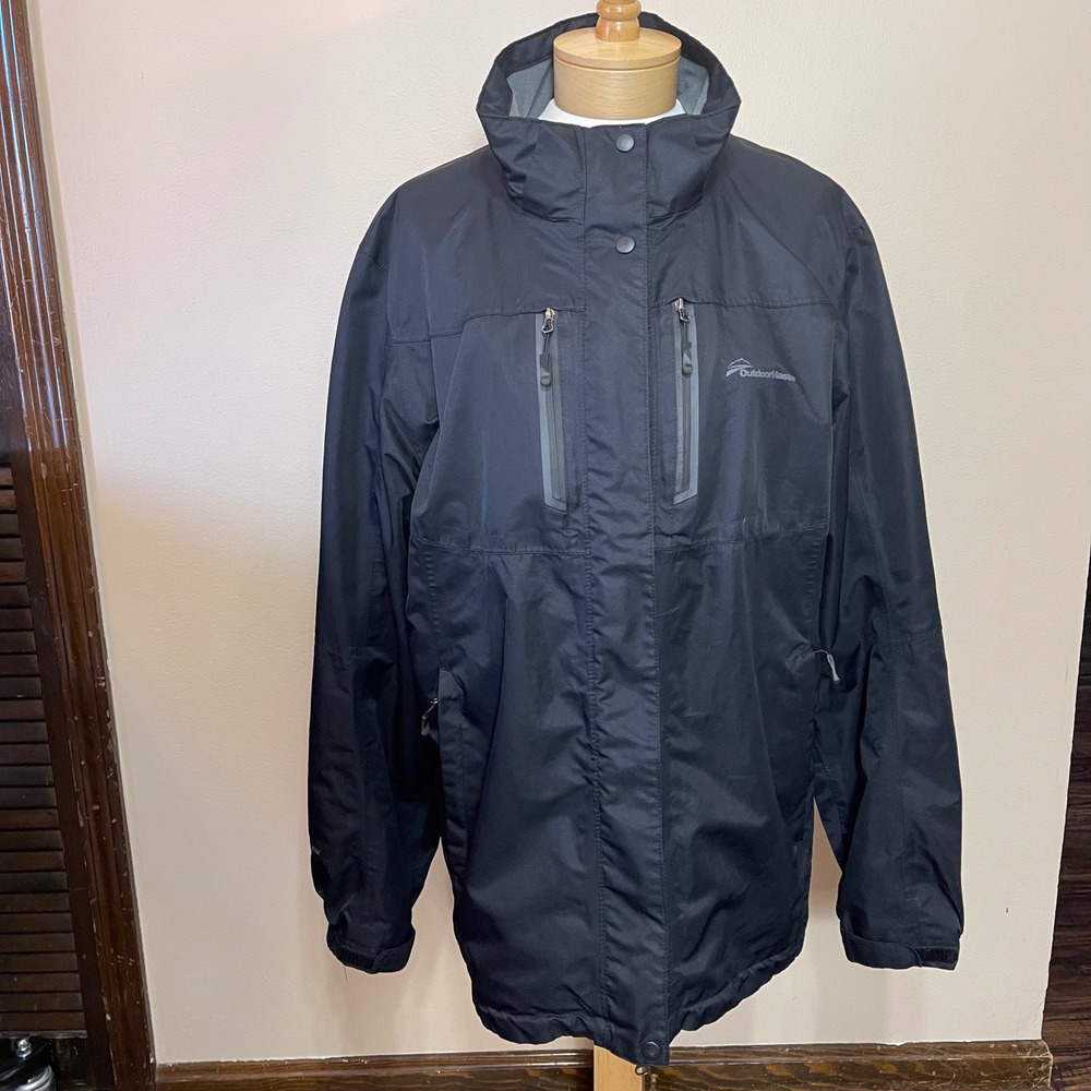 OutdoorMaster Women's 2XL Black Waterproof‎ Windproof Breathable Jacket Pocketst